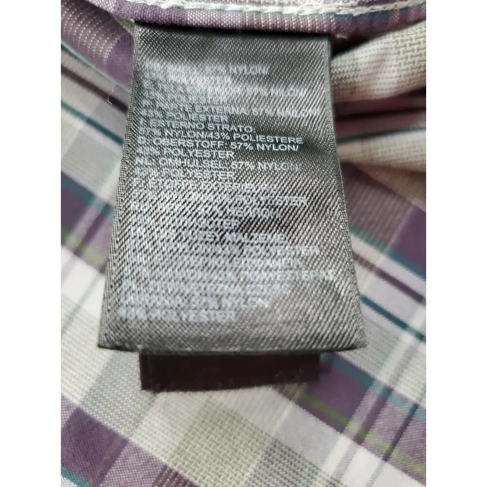 The North Face collared plaid men’s button front shirt